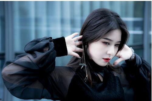 演员杨悦,光影交织下的璀璨星途